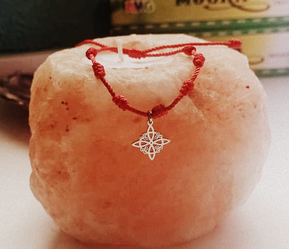 Pulsera 7 Nudos con Amuleto de Nudo de Bruja
